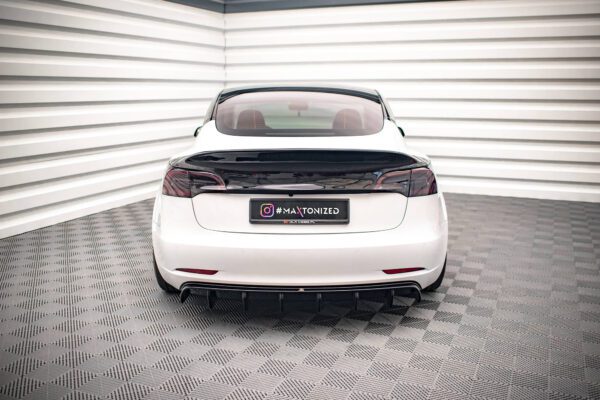 Tesla Model 3 - Rear diffusor Maxton Design Valance V.2