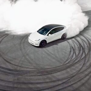 Tesla Model Y Modo Drift - Ingenext Aceleración Boost